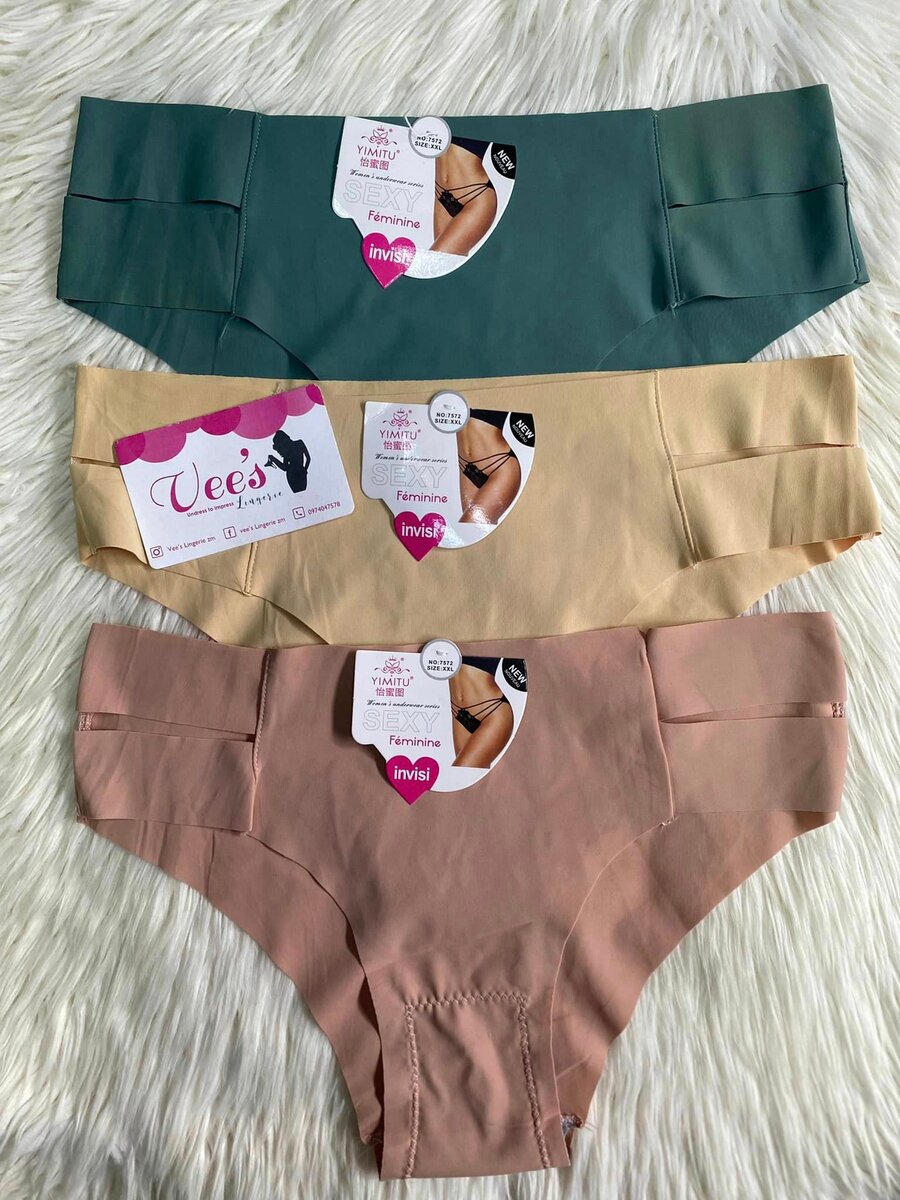 Strings et culottes pour femmes