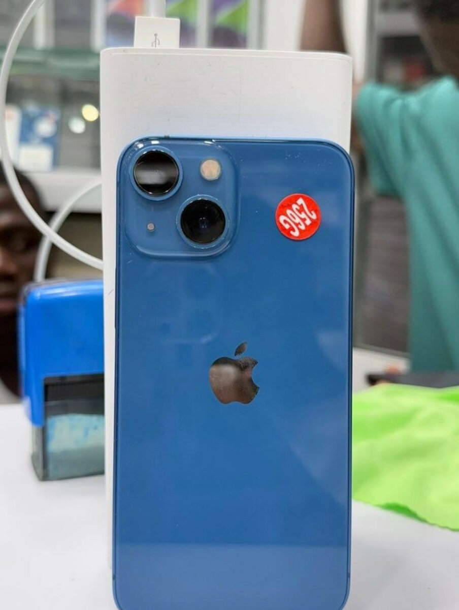 iPhone 13 Bleu 256 Go