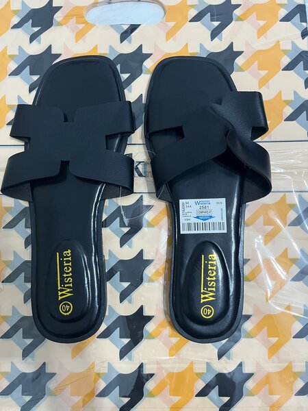 Sandales élégantes noires