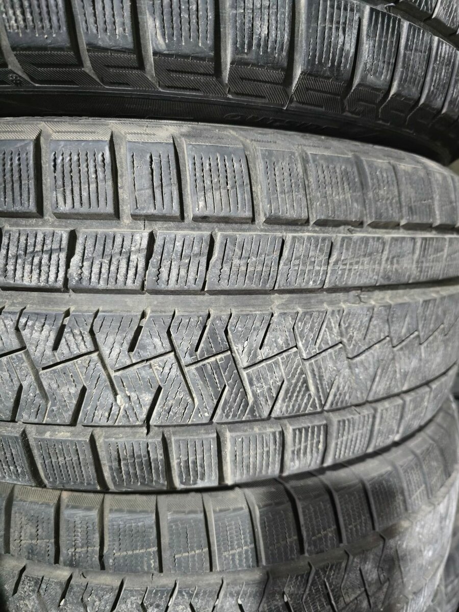 Мишлен 4 шт R17