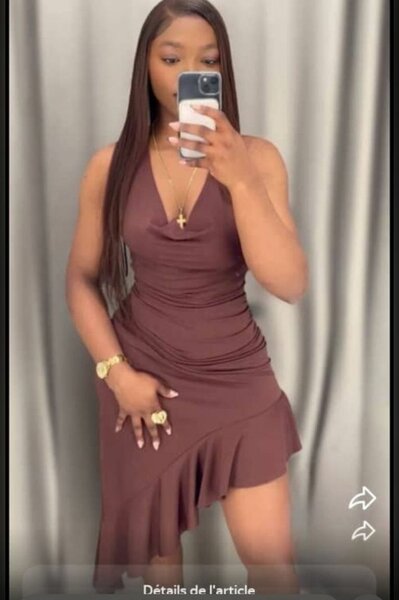 Robe marron courte et élégante pour femme