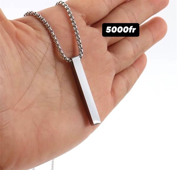 Collier pendentif barre élégante
