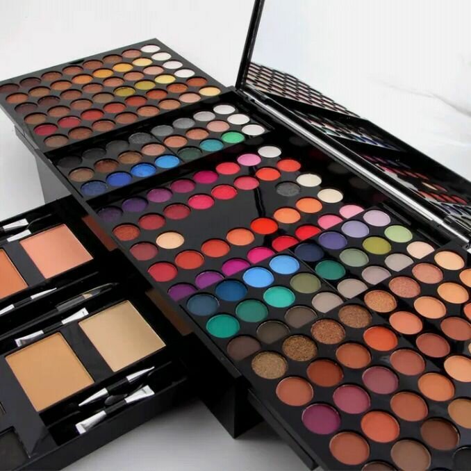 Eye shadow kits