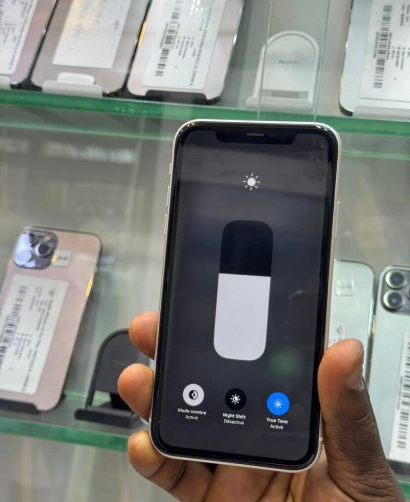 iPhone 11 simple blanc 64 Go