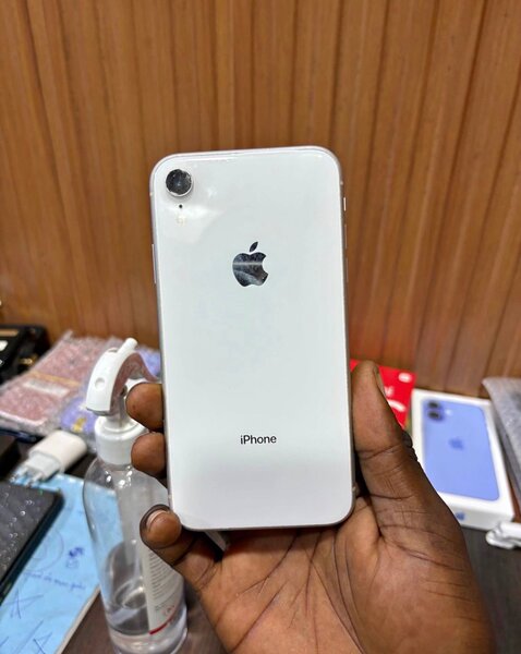 iPhone XR Blanc 64GB