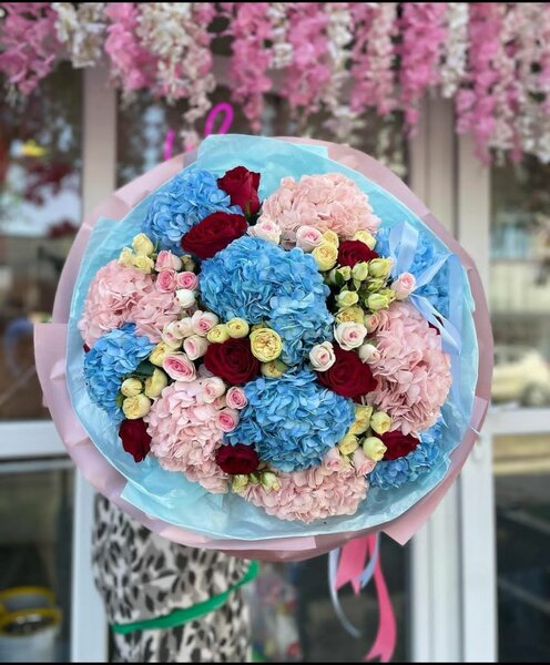 Роза. Гортензия. Хризантемы.