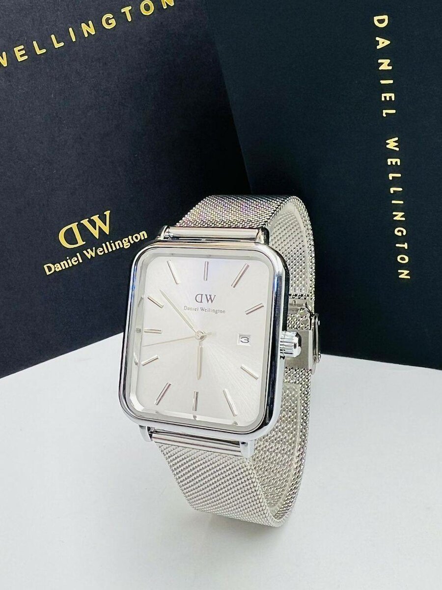 MONTRE LUXE HOMME  DANIEL WELLINGTON