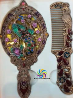 Metallic Comb and Mirror Set.