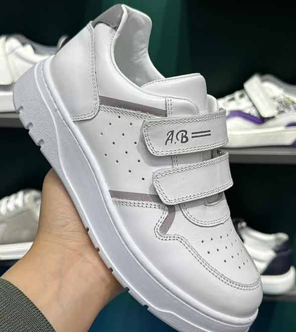 Ортопедические кроссовки, из натуральной кожи снаружи и внутри. Легкая, стильная обувь для комфорта ног ☁️