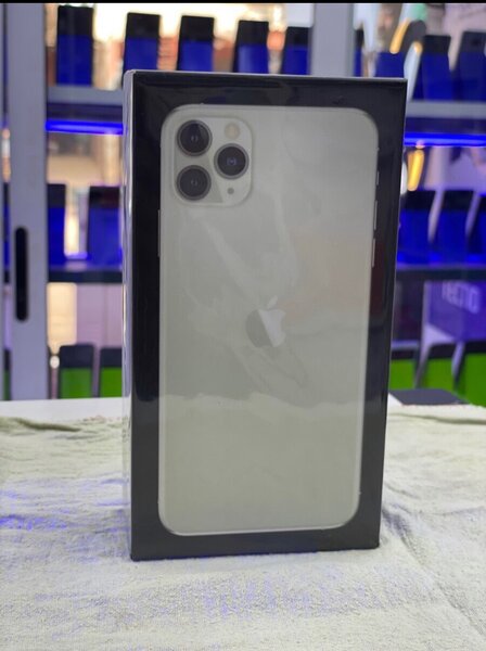 iPhone 11 Pro Max,64gig and 256gig