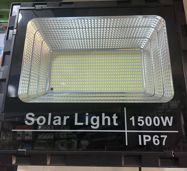 Lumière Solaire Extérieure 1500W IP67