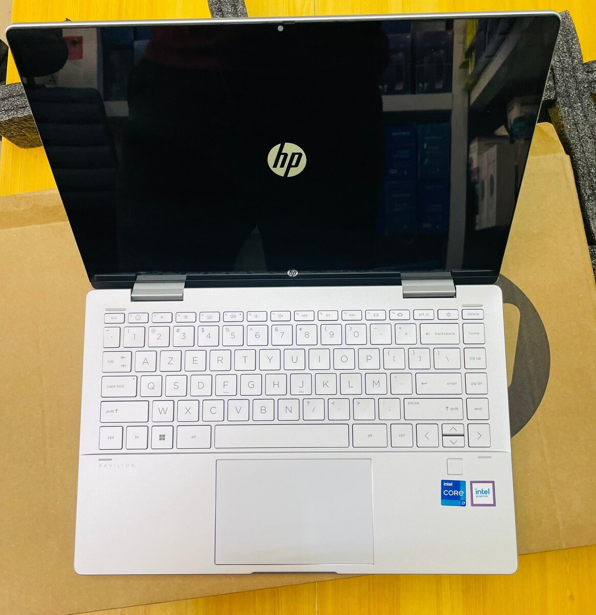 hp Pavillon X360 core i7 13