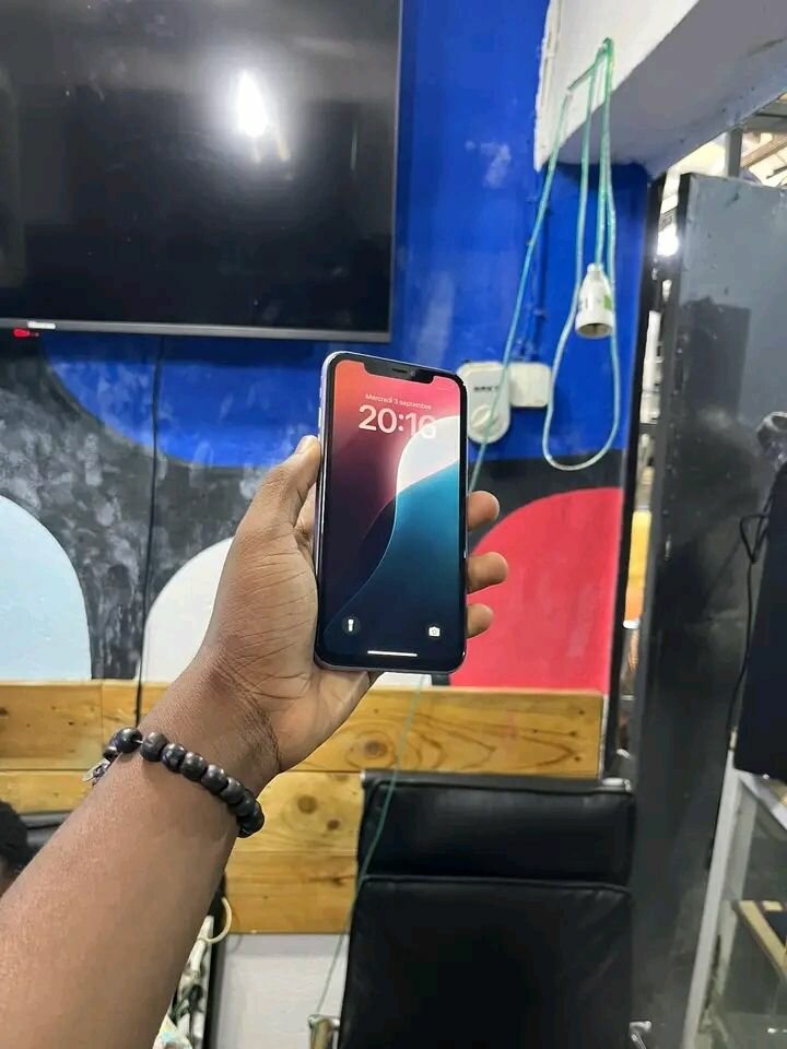 iPhone 11 64 Go Violet