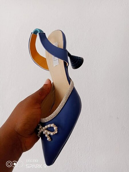 Ladies shoes