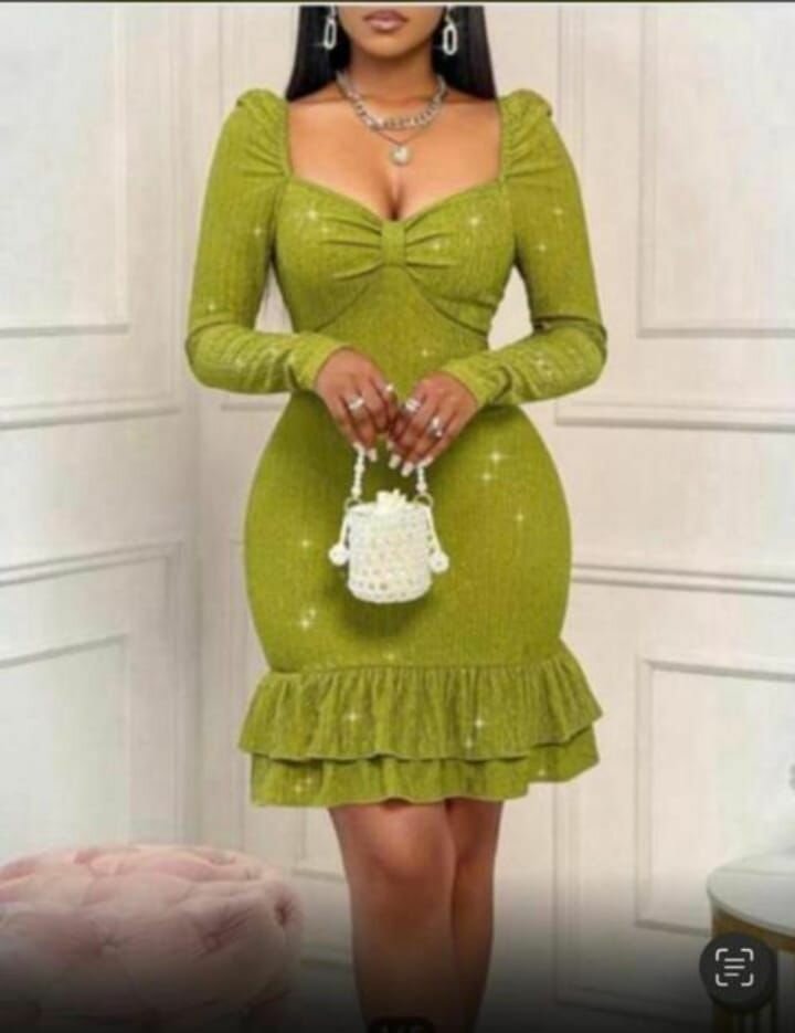 Robe élégante avec détails séducteurs