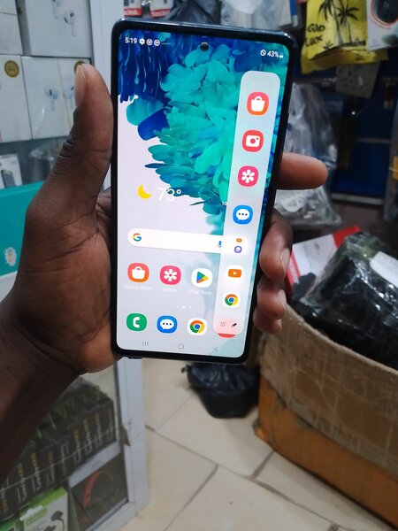 Samsung s 20 FE, 5G, 128gig