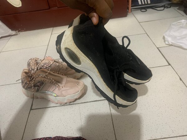 Baskets noires confort légères