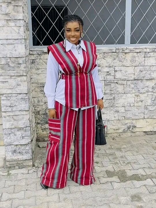 Robe et ensemble africain colorés