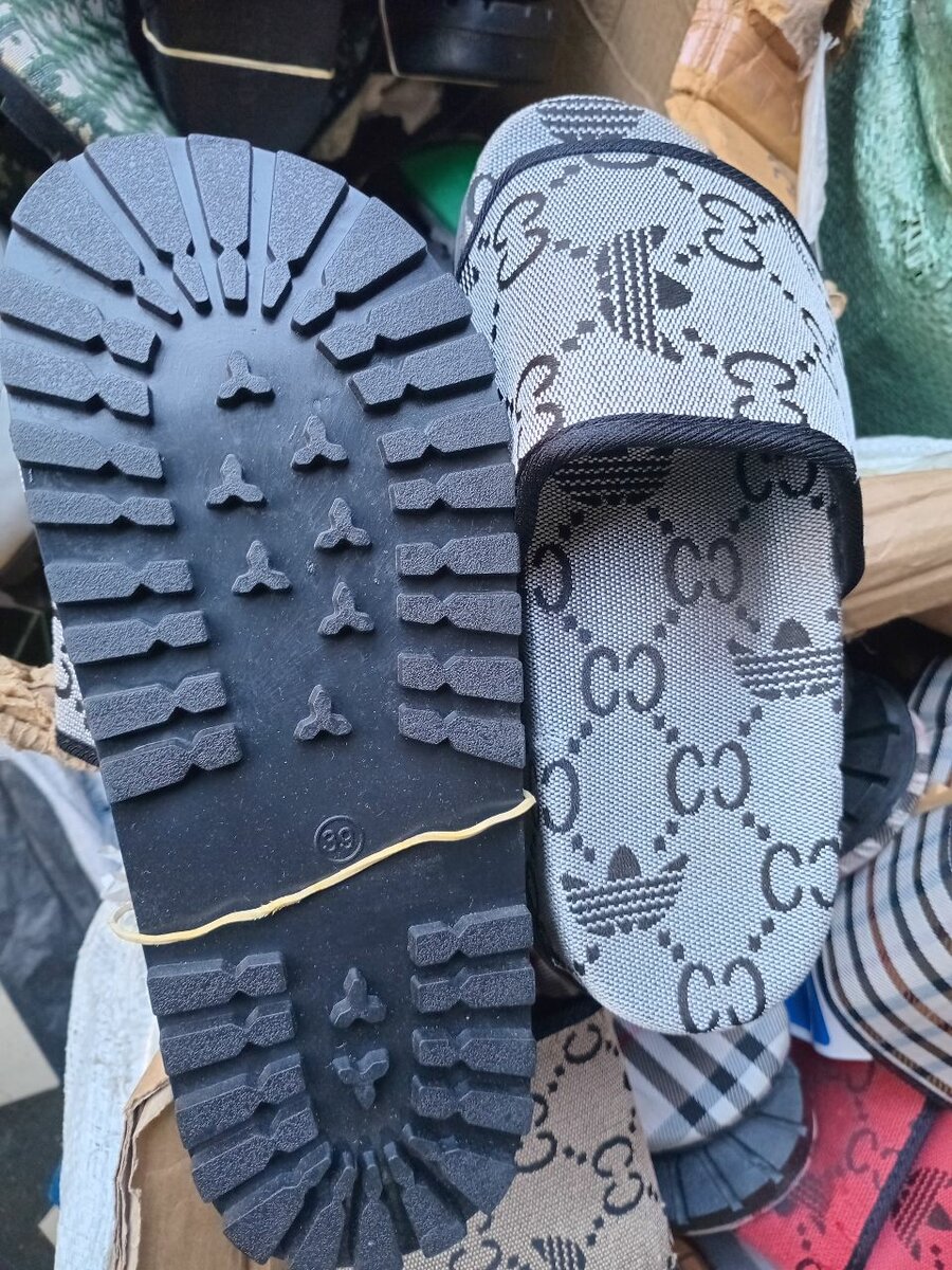 Fashionable luxury men stepper slide