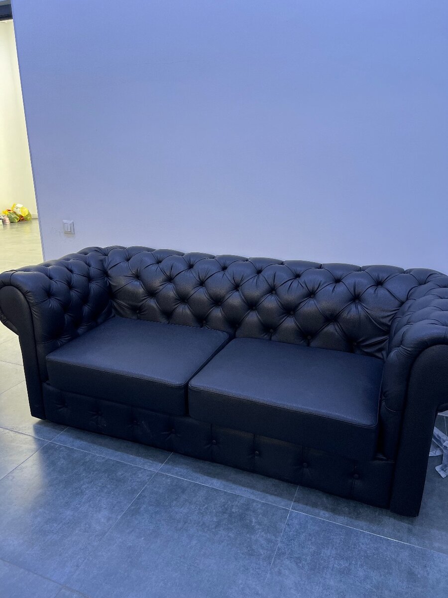 Диван в офис или домой, в отличном состоянии