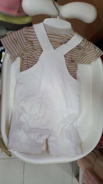 Ensemble Bébé Salopette et T-shirt