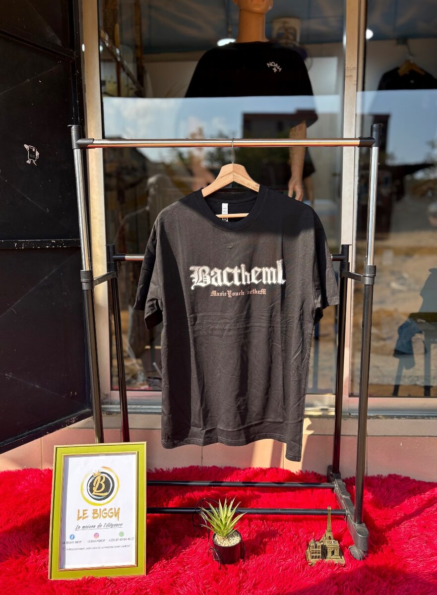 T-shirt noir unisexe