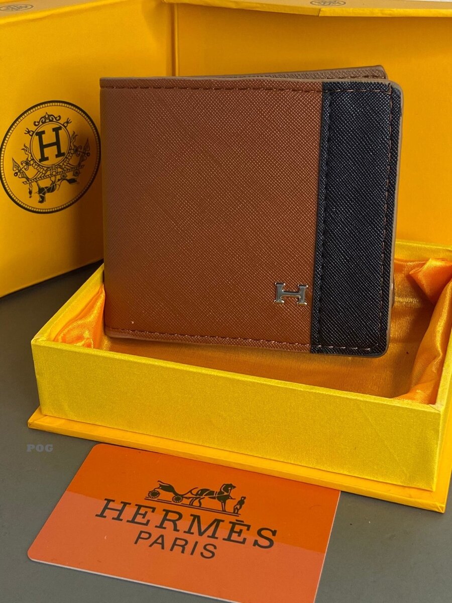 Sleek  Leather Hermes Pocket Wallet