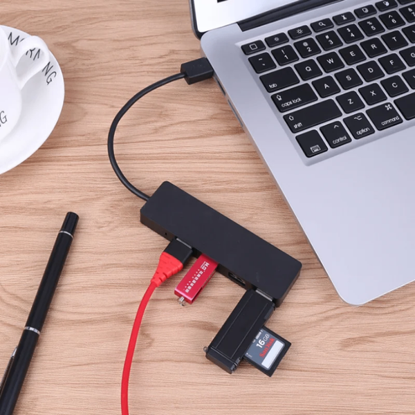 Adaptateur USB 4 en 1