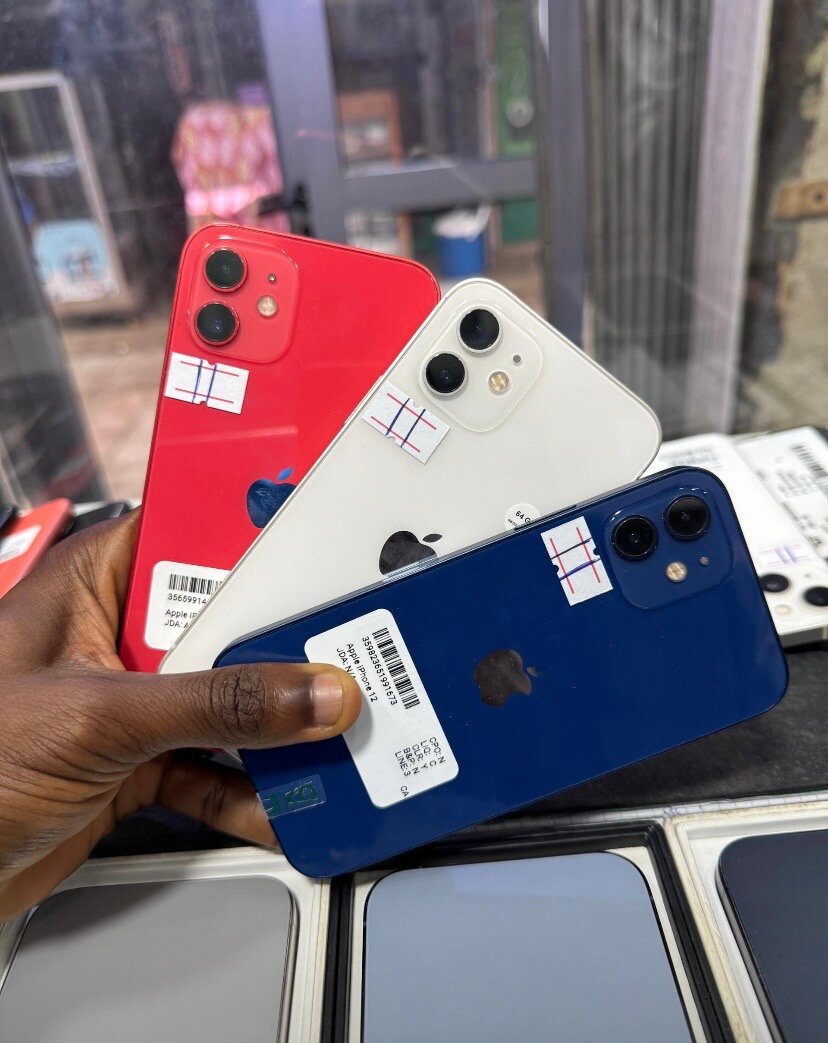 Apple iPhone 12- colis neuf