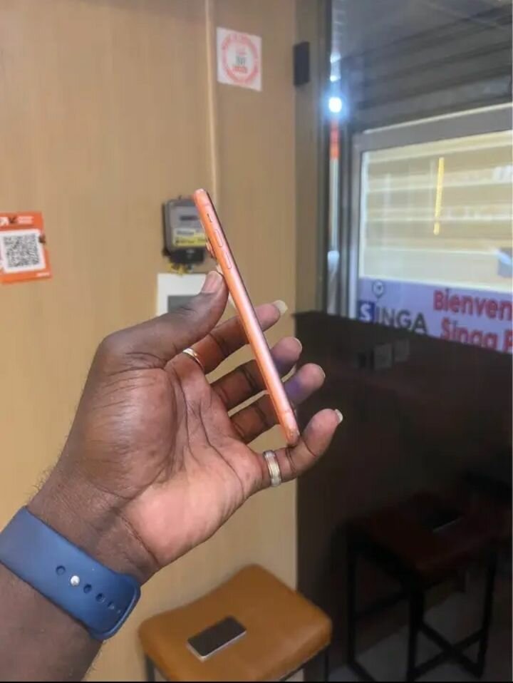 iPhone XR Corail Reconditionné