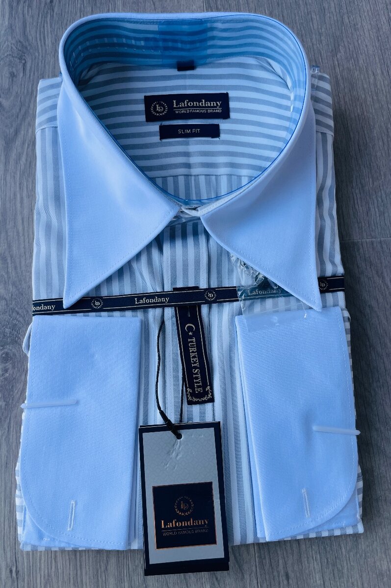 Chemise pour costume grand col