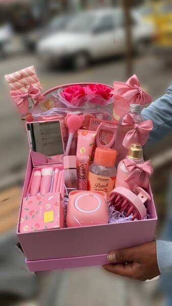 GIFT SETS