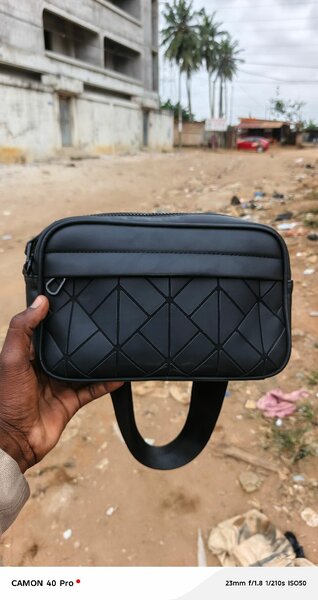 Sac bandoulière homme élégant