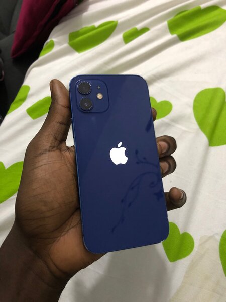 iPhone 12 simple sans id