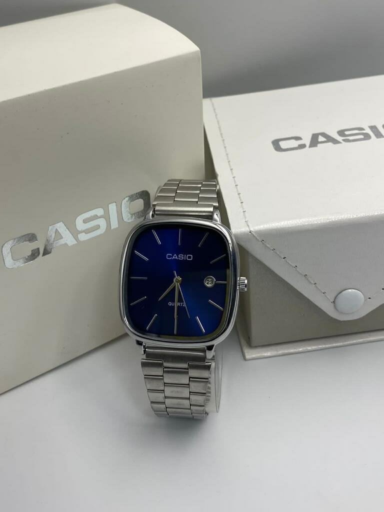 Montre élégante Casio acier