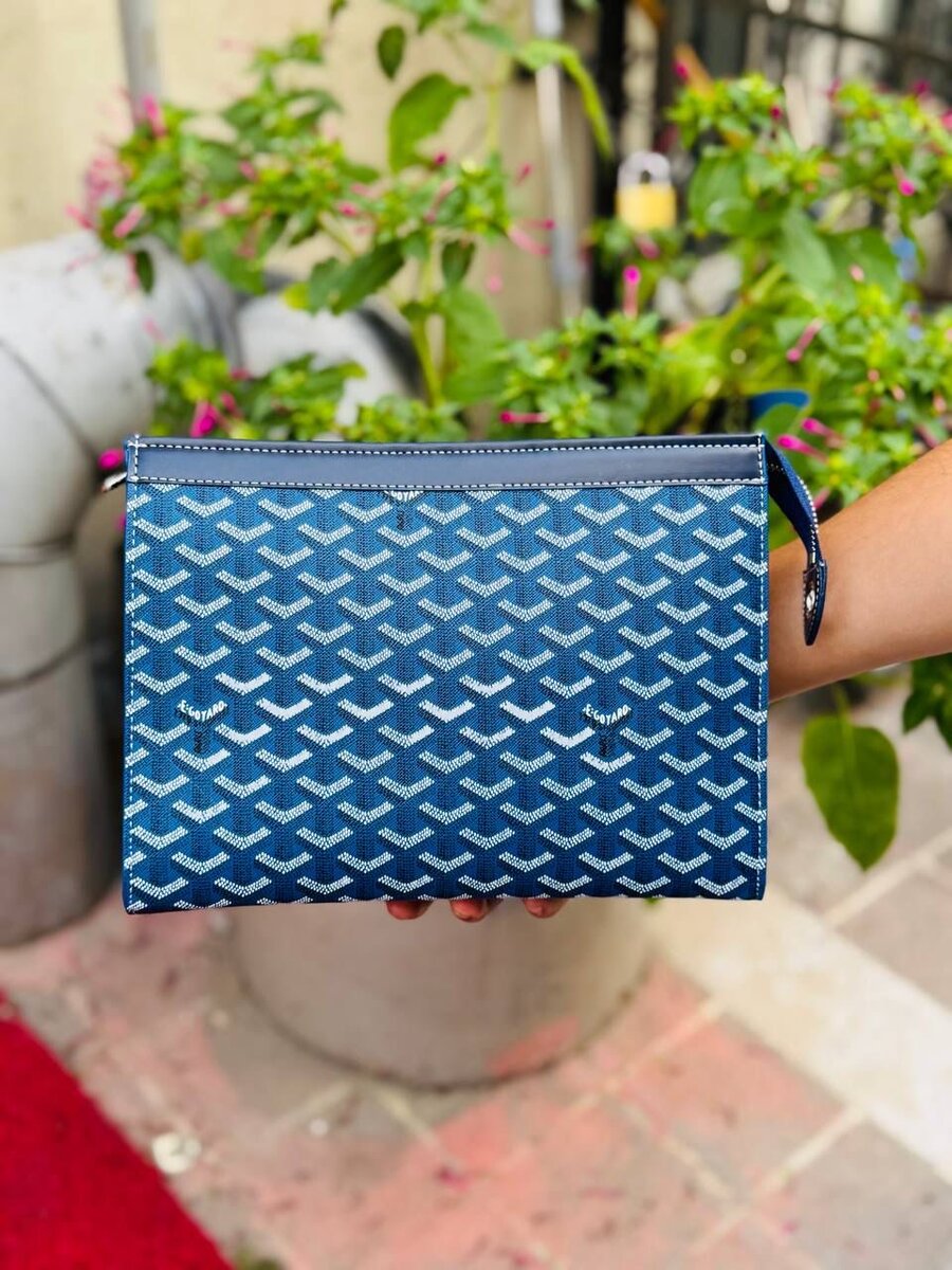 Pochette goyard