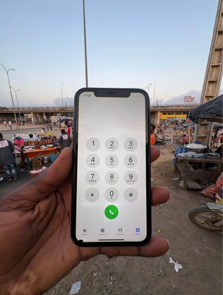 Promo iPhone XR Noir casi neuf