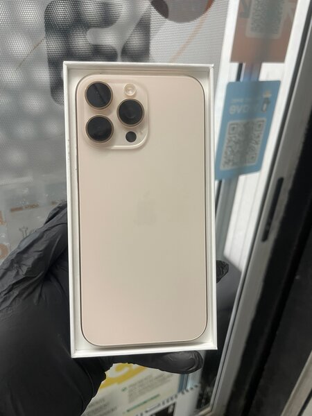 16 pros max 256 France