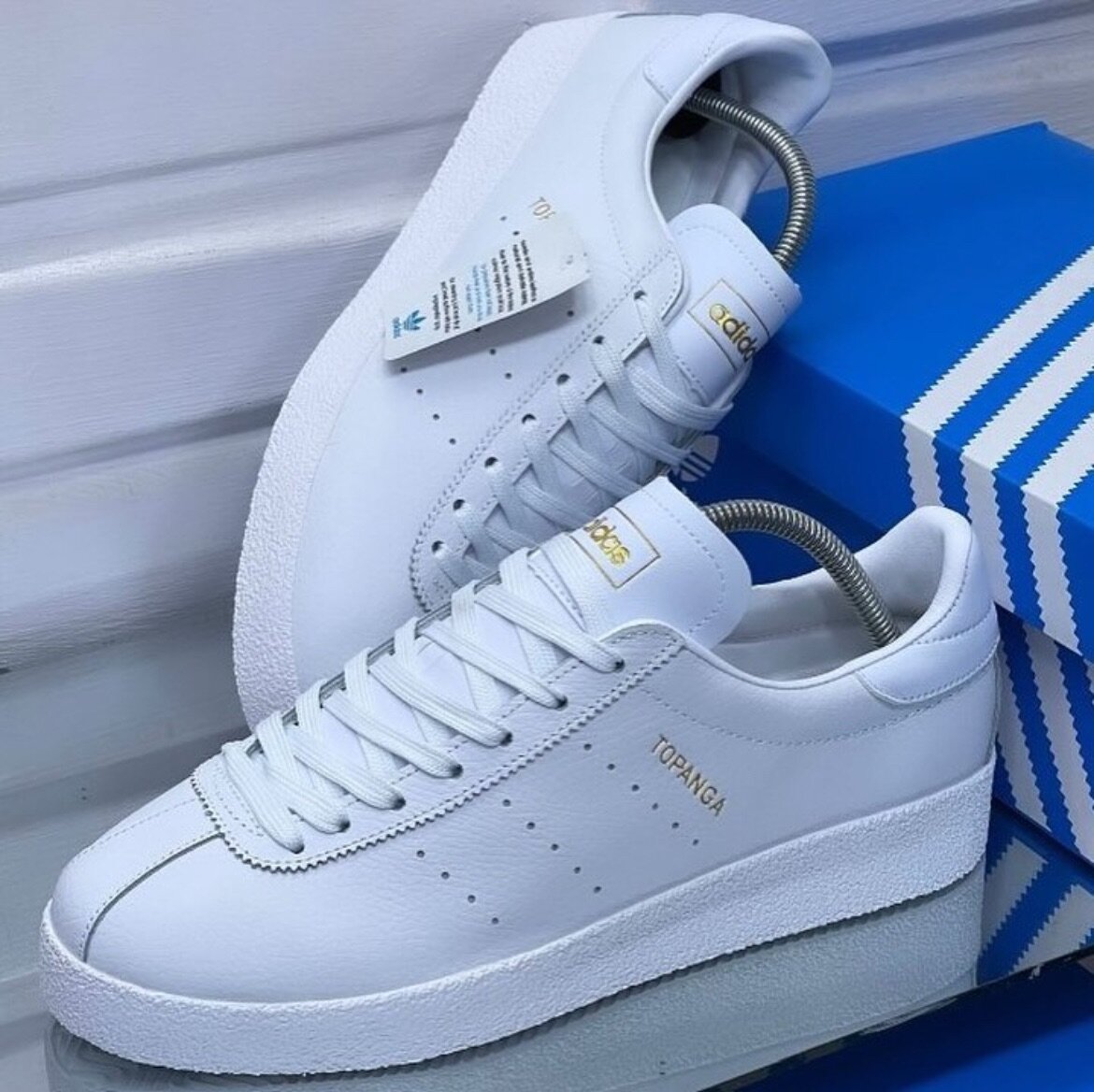 Adidas topanga