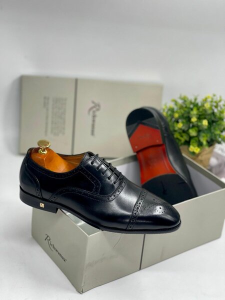 Solid Leather Formal Shoes