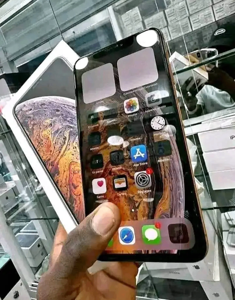 iPhone XS Max doré déverrouillé