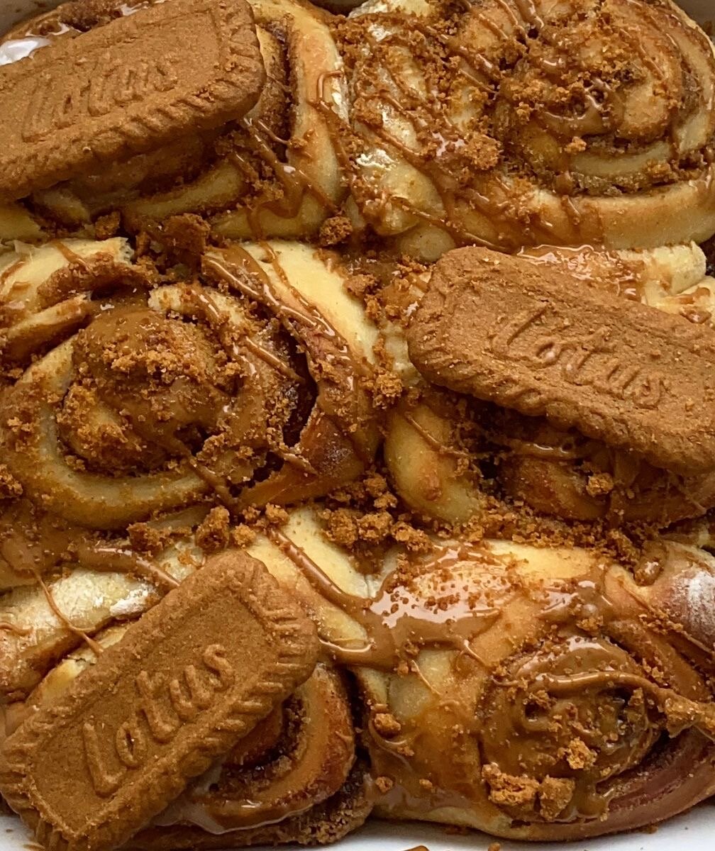 Cinnamon roll XL Lotus