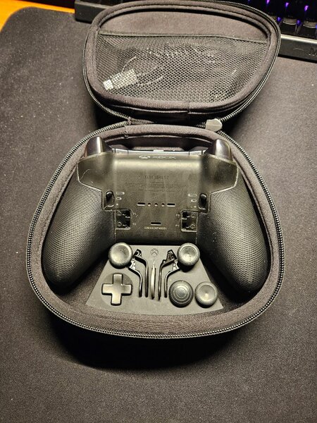 Xbox Elite Series 2 контроллер