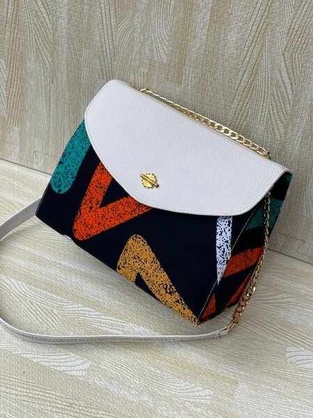 Sac à main coloré chic