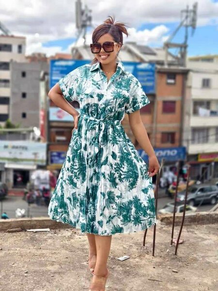 Robe d'Été Fleurie Élégante