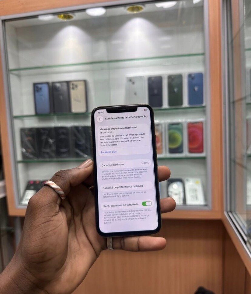 iPhone 11 Pro Max doré