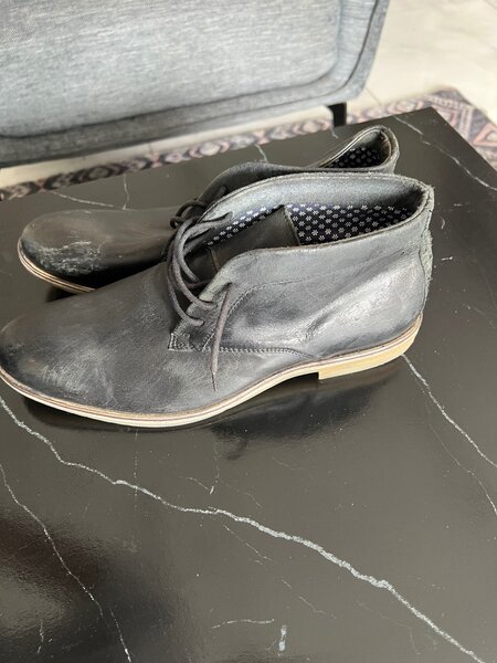 Bottes en cuir noir homme