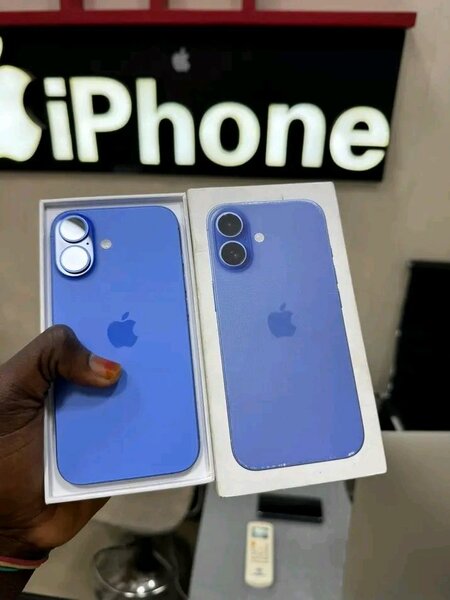 iPhone bleu dernier modèle
