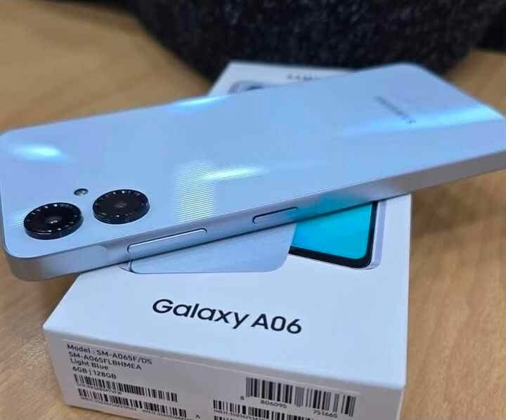 Samsung Galaxy A06 Smartphone Débloqué