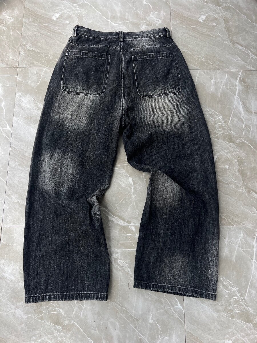 Baggy jeans